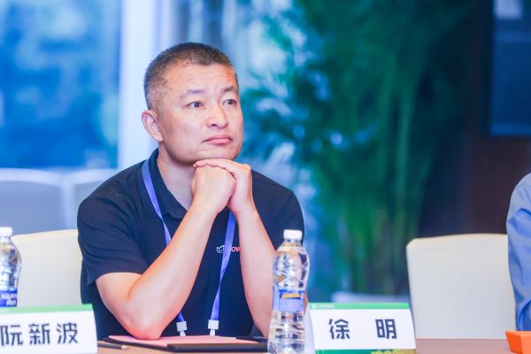 徐明总.jpg